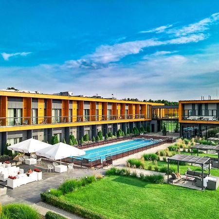 Hotel Bonifacio Spa&Sport Resort Sochocin ภายนอก รูปภาพ