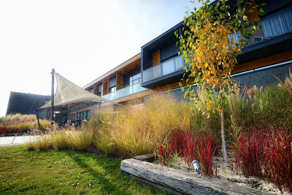 Hotel Bonifacio Spa&Sport Resort Sochocin ภายนอก รูปภาพ