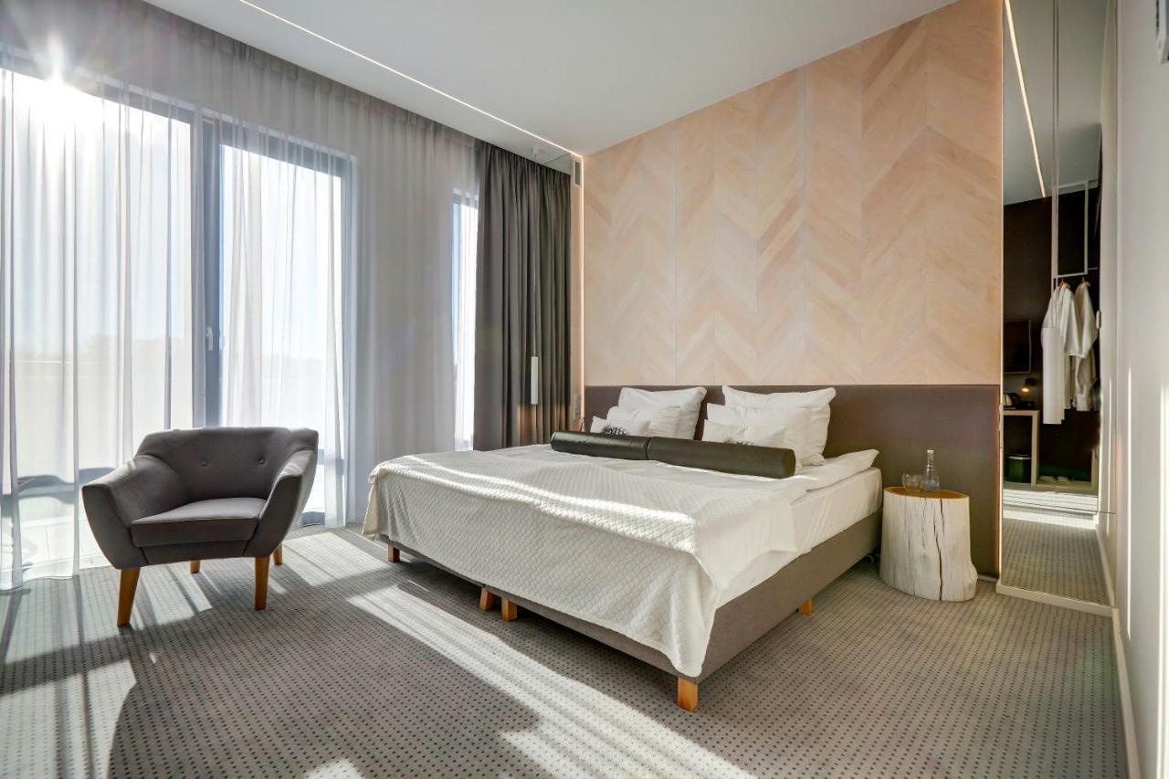 Hotel Bonifacio Spa&Sport Resort Sochocin ภายนอก รูปภาพ